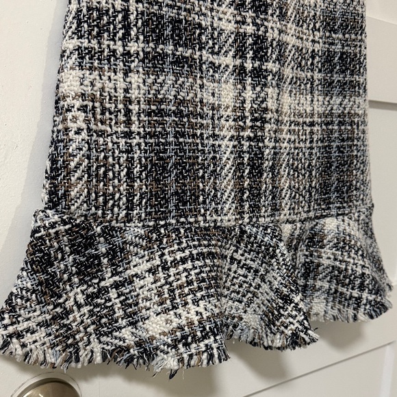 Francesca’s Plaid Peplum Ruffle Hem Knit Mini Skirt size XS - Picture 3 of 10